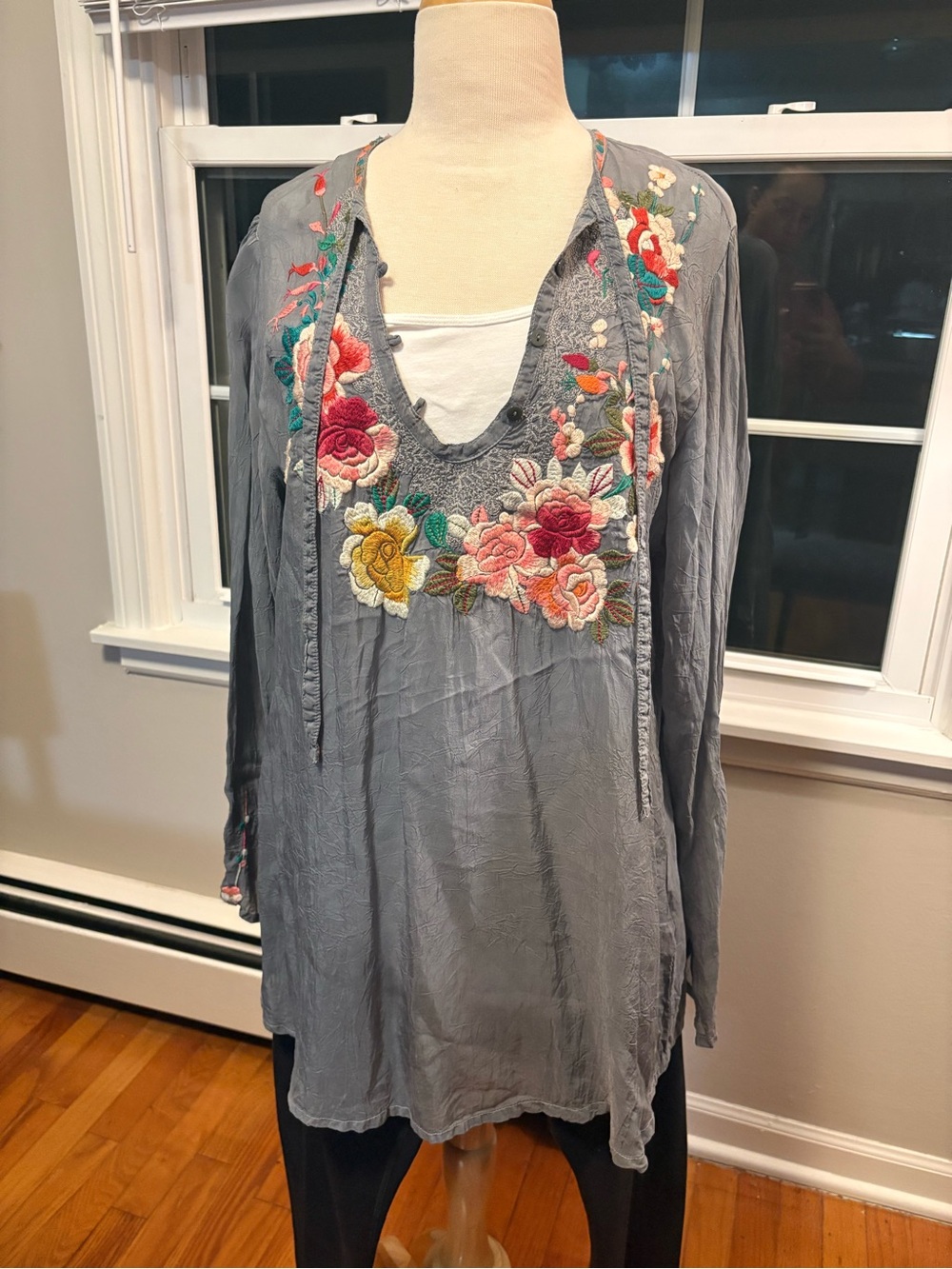 Johnny Was Gray Embroidered Floral Tunic (Good Used Condition - see photos)